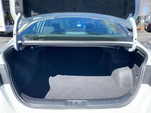 Used 2025 Nissan Altima 2.5 SV image 32