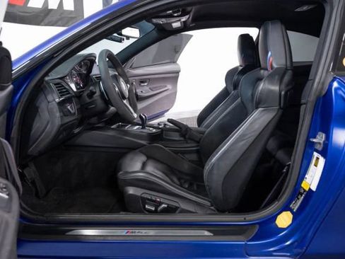 Used 2019 BMW M4 CS image 33