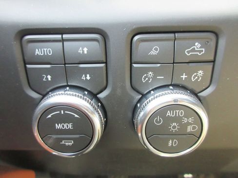 New 2026 GMC Sierra 1500 Denali Ultimate AWD/4WD image 18