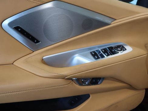 Used 2022 Chevrolet Corvette Stingray Premium Conv w/ Z51 Performance Package RWD image 15