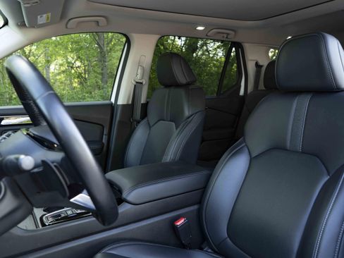 Used 2023 Honda Pilot Touring image 17