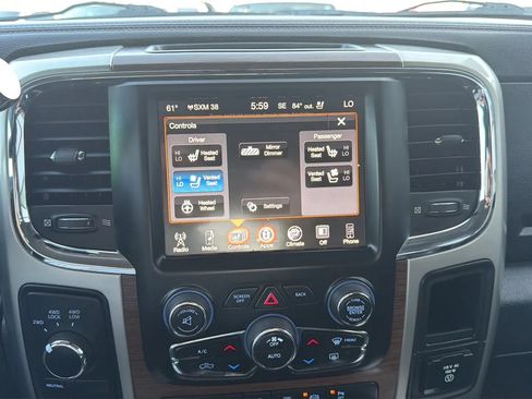 Used 2015 RAM 2500 Laramie AWD/4WD image 23
