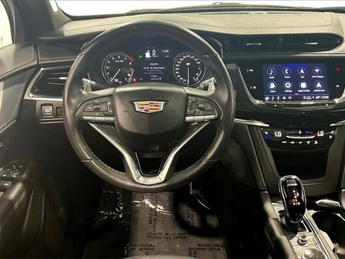 Used 2023 Cadillac XT6 Sport image 8