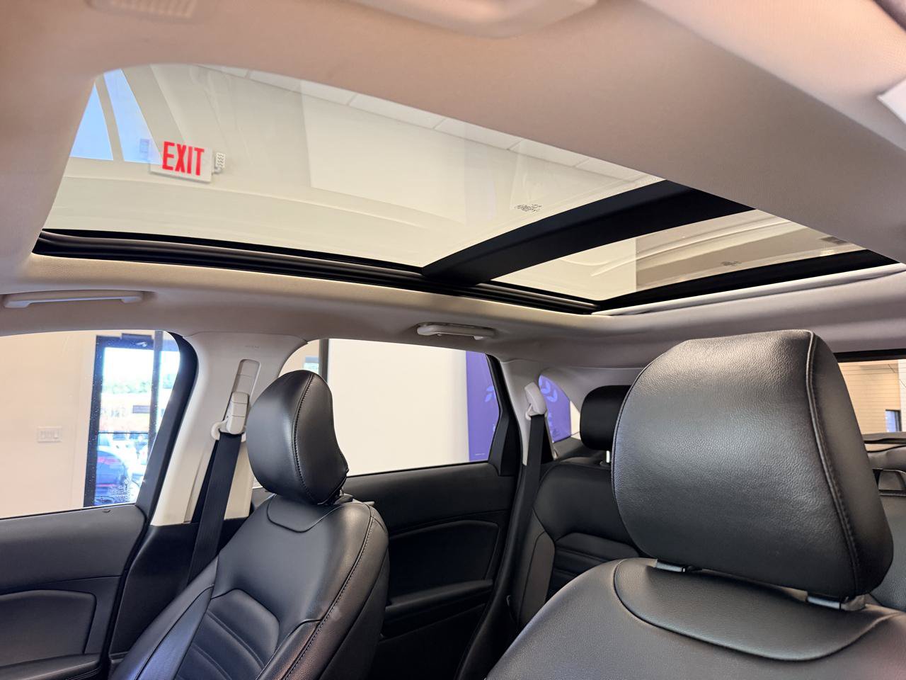 Used 2019 Ford Edge SEL w/ Equipment Group 201A AWD/4WD image 17