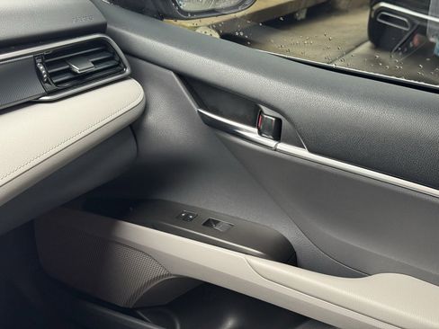 Used 2022 Toyota Camry LE w/ Cold Weather Package image 31