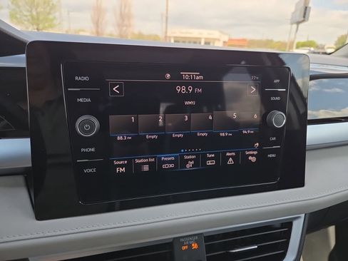 New 2026 Volkswagen Taos SE FWD image 28