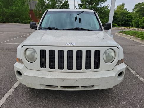Used 2009 Jeep Patriot Sport FWD image 2