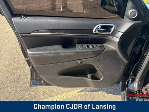 Used 2018 Jeep Grand Cherokee Trailhawk AWD/4WD image 15