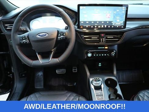Used 2023 Ford Escape ST-Line Elite w/ Premium Technology Package image 17