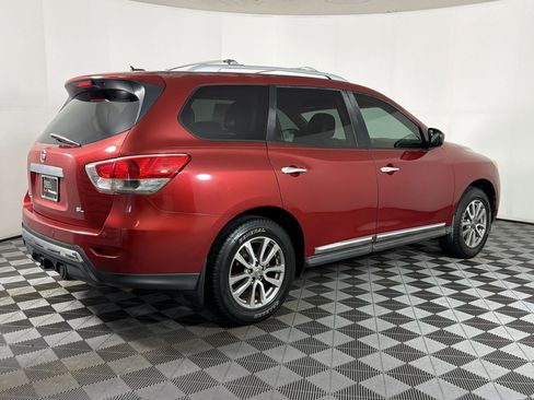 Used 2013 Nissan Pathfinder SL w/ SL Premium Pkg FWD image 7