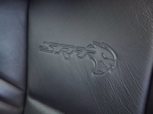 Used 2018 Dodge Challenger SRT Hellcat RWD image 15