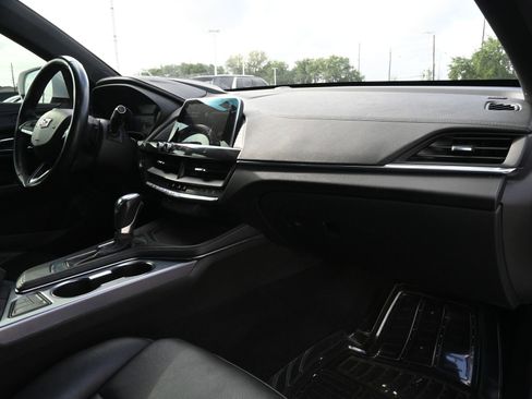 Used 2021 Cadillac CT4 Premium Luxury RWD image 23