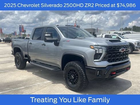 Used 2025 Chevrolet Silverado 2500 ZR2 w/ Technology Package AWD/4WD image 1