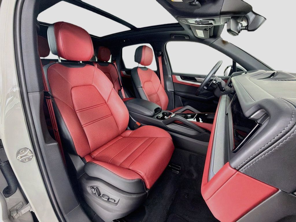 Certified 2026 Porsche Cayenne E-Hybrid AWD/4WD image 29