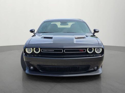 Used 2018 Dodge Challenger R/T Scat Pack w/ Leather Interior Group RWD image 2