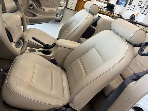 Used 2003 Ford Mustang Deluxe RWD image 26
