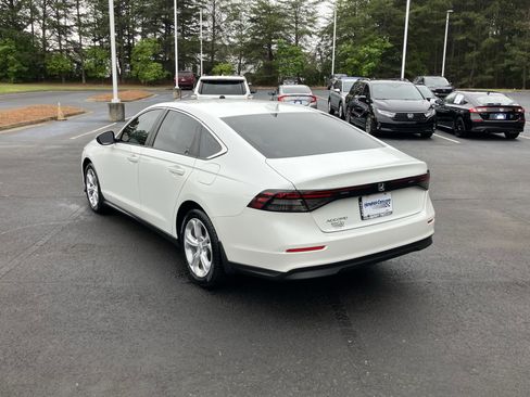 Certified 2023 Honda Accord LX image 8