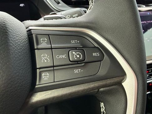 New 2025 Jeep Grand Cherokee L Limited w/ Trailer Tow Package image 16