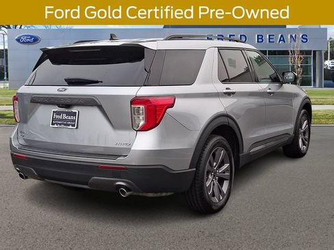 Certified 2022 Ford Explorer XLT w/ Equipment Group 202A AWD/4WD image 9