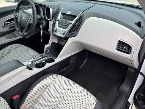 Used 2012 Chevrolet Equinox LS FWD image 15