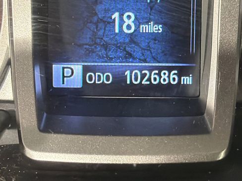 Used 2021 Toyota Tacoma SR5 RWD image 27