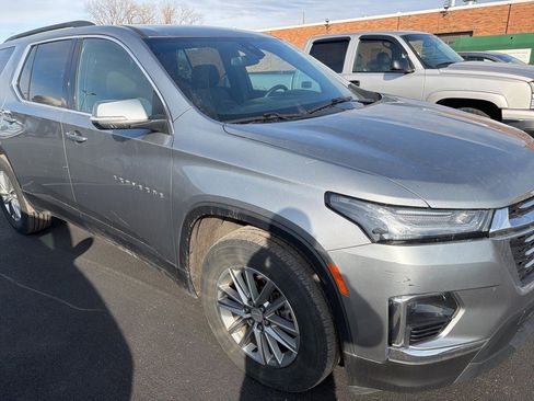 Used 2023 Chevrolet Traverse LT w/ LPO, Floor Liner Package image 6
