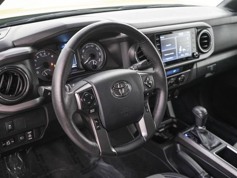 Used 2023 Toyota Tacoma TRD Off-Road AWD/4WD image 20