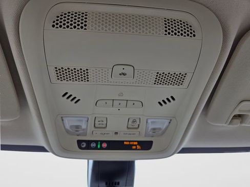 Used 2022 Cadillac XT5 Premium Luxury FWD image 12