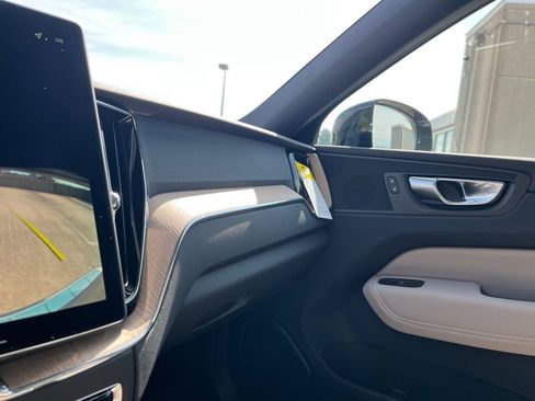 New 2026 Volvo XC60 B5 Core w/ Protection Package Premier image 19