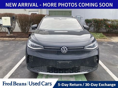 Used 2023 Volkswagen ID.4 Pro S Plus image 2