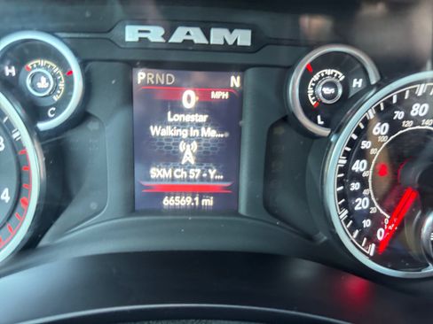 Used 2023 RAM 3500 Big Horn w/ Level 1 Equipment Group AWD/4WD image 22