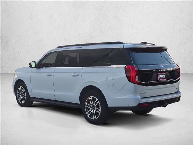 Used 2025 Ford Expedition Max Active AWD/4WD image 7