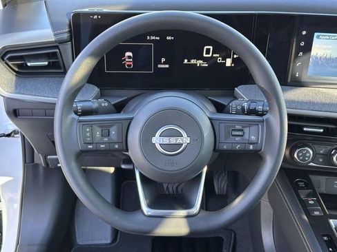 New 2025 Nissan Kicks SV w/ SV Premium Package image 19