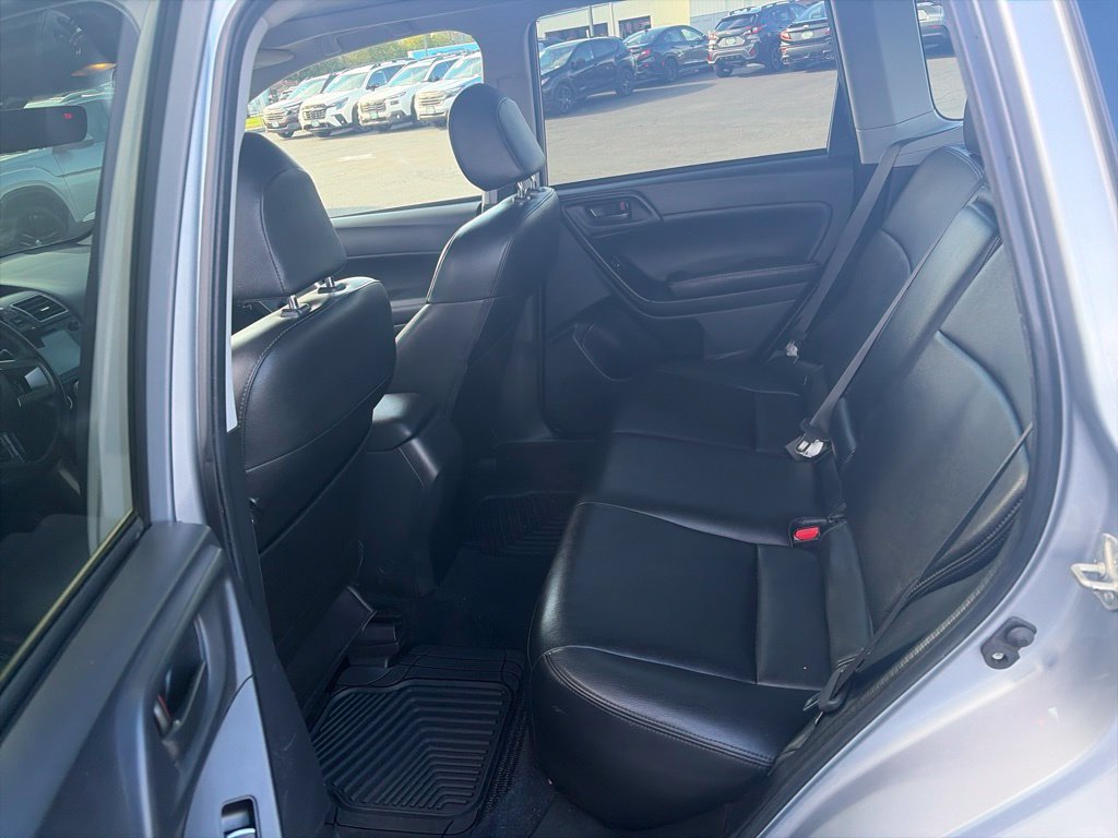 Used 2017 Subaru Forester 2.5i Premium w/ Popular Package #2A AWD/4WD image 10