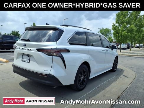 Used 2025 Toyota Sienna XLE FWD image 7