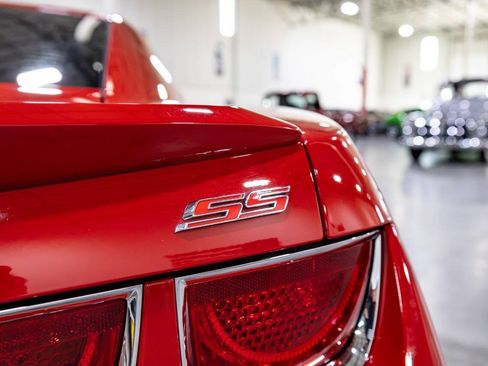 Used 2010 Chevrolet Camaro SS w/ RS Package RWD image 26