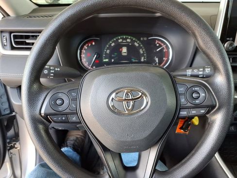 Used 2023 Toyota RAV4 LE FWD image 22