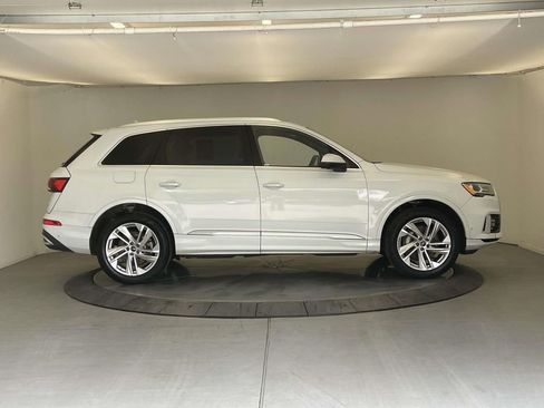 Used 2023 Audi Q7 2.0T Premium w/ Convenience Package AWD/4WD image 8