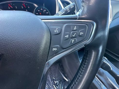 Used 2019 Chevrolet Equinox LT FWD image 21
