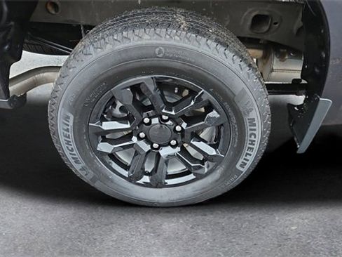 Used 2024 Chevrolet Silverado 1500 LT image 20