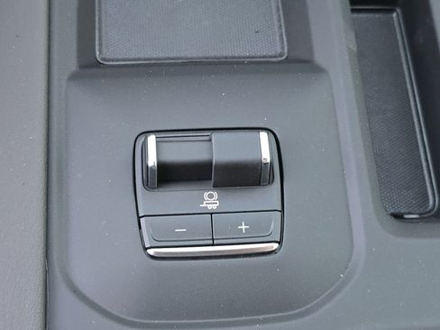 New 2026 GMC Sierra 2500 Denali w/ Denali Reserve Package image 11