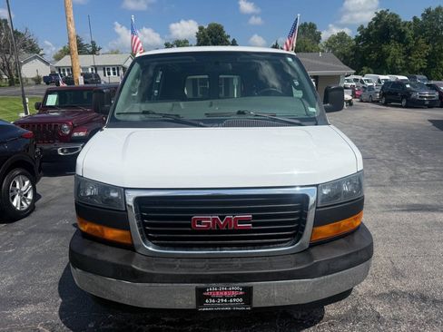 Used 2019 GMC Savana 2500 w/ Driver Convenience Package RWD image 3