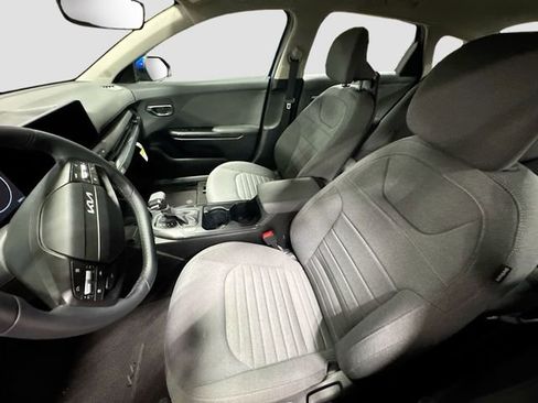 Used 2025 Kia K4 EX image 20