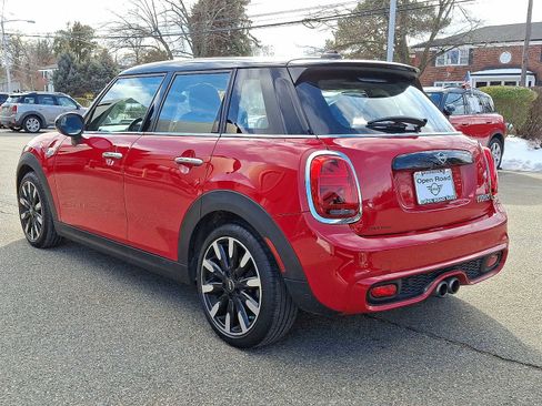 Used 2019 MINI Cooper S w/ Signature Upholstery Package image 4