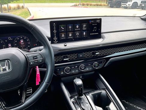 Used 2023 Honda Accord Sport image 8