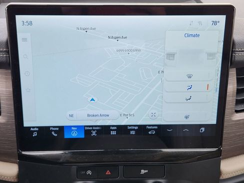 Used 2024 Ford Expedition Limited image 13