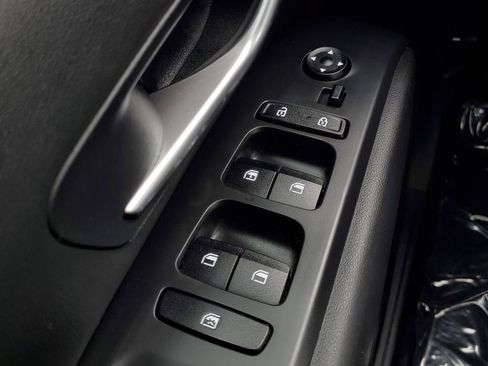 Used 2023 Hyundai Tucson SE FWD image 18