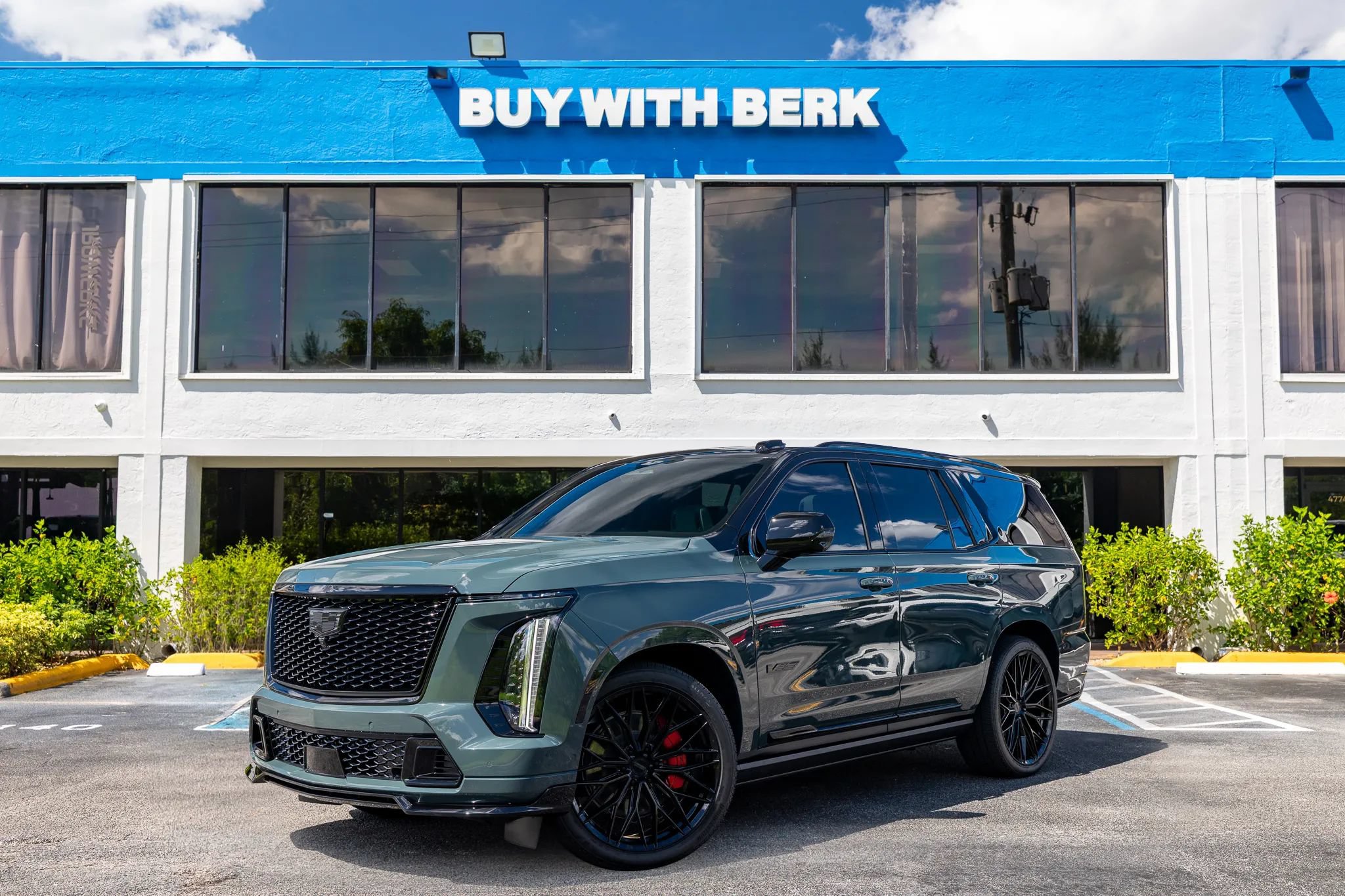 Used 2026 Cadillac Escalade V w/ LPO, ONYX Package AWD/4WD image 1