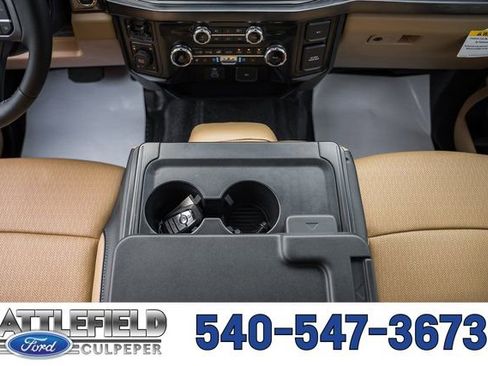 New 2026 Ford F250 Lariat w/ Black Appearance Package image 28