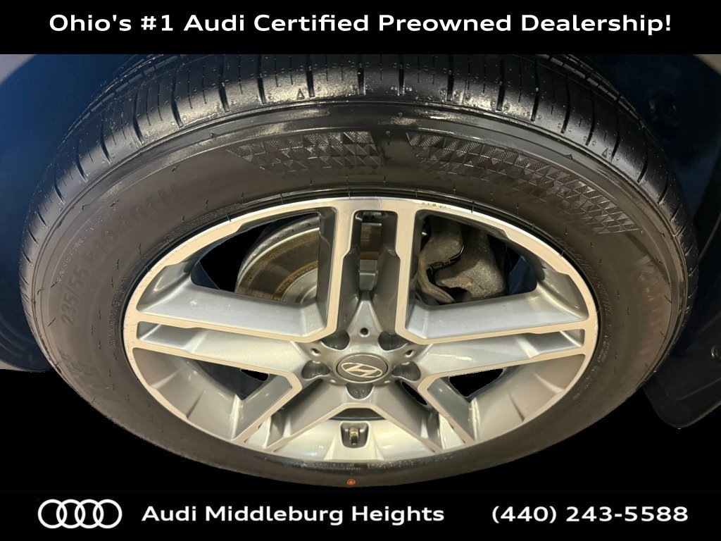 Used 2018 Hyundai Santa Fe Limited AWD/4WD image 9